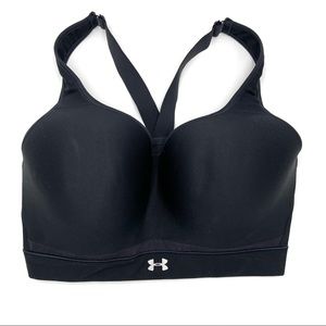 Under Armour black fitted sports bra 36DD